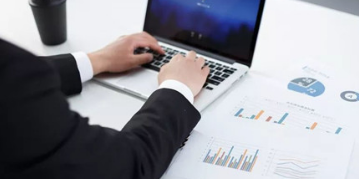 香港公司的“年審”和“稅務”是一回事嗎？